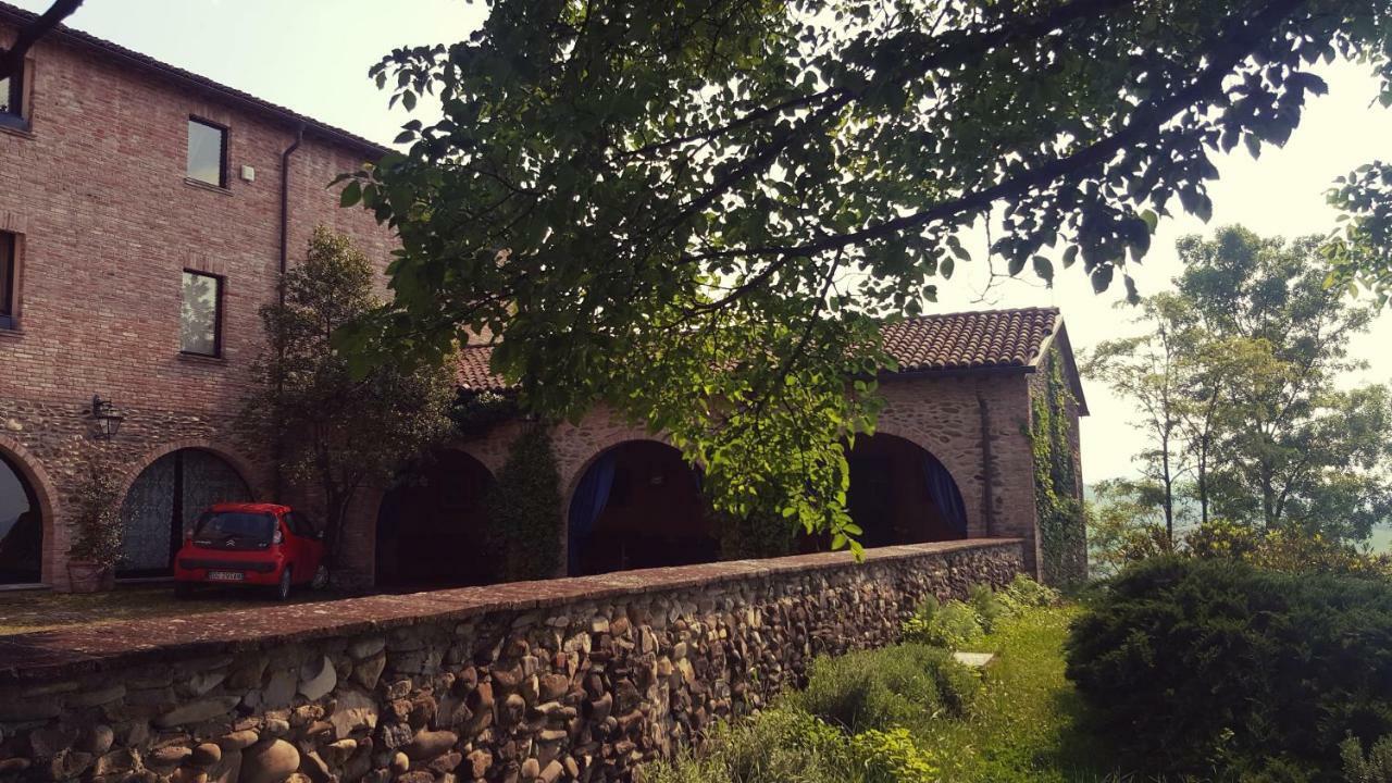 سالا باغانزا B&B Le Ginestre المظهر الخارجي الصورة